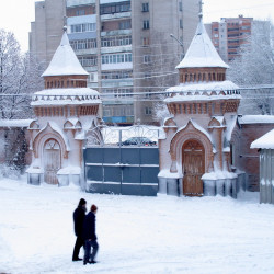 mioanna 
У монастырских врат 
2015-01-17 11:28:47
