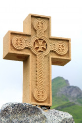 jarek1 
The cross somewhere in Georgian montains... 
2015-01-19 12:39:07