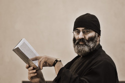 alik 
Fr Zurab Tskhovrebadze 
2015-01-20 14:57:07