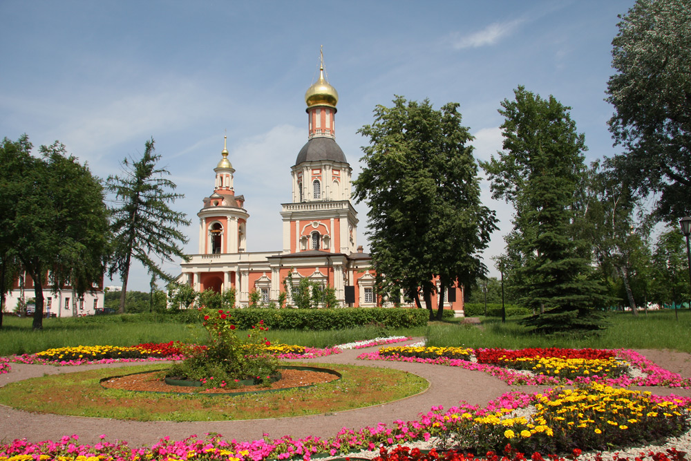 Храм Живоначальной Троицы в Свиблово. Москва