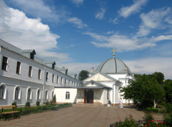 olegka86 
Монастырская Свято-Онуфриевская церковь. Могилев 
2015-02-09 12:37:03