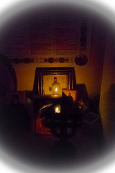 FotoPelerin 
Flacara vie - Sfantul Efrem cel Nou / Holy flame - Saint Ephraim the New 
2015-02-11 21:31:59