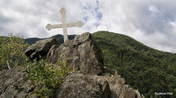 peter.kudinov 
Cross over the village Kostilivka in Karpaty region 
2015-02-16 15:57:12