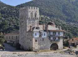 bogdan 
Αρσανάς Ι. Μονής Ζωγράφου - Zografou H. Monastery&#039s arsanas - пристань монастыря Зограф 2014 
2015-02-25 09:13:38