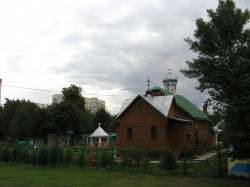 dziatishka 
Царква Святой Троіцы ў Гомелі. Фота 14 верасня 2008 г. 
2015-02-25 09:46:27