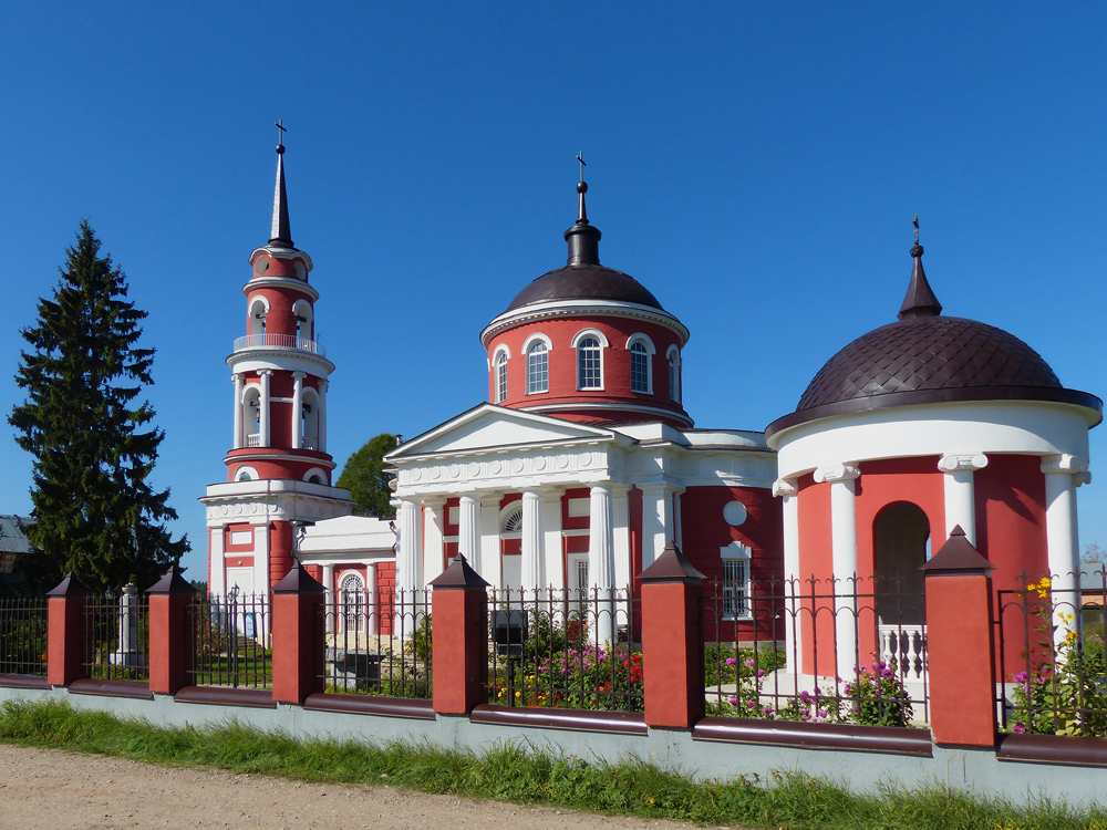 Церковь Ахтырской иконы Божией матери
