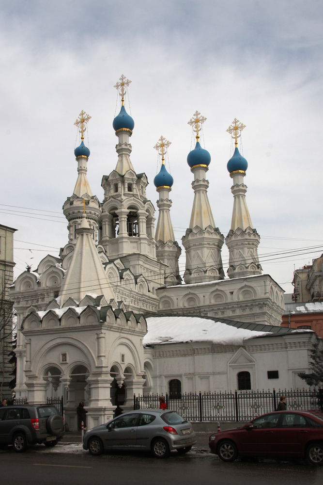 Храм Рождества Пресвятой Богородицы в Путинках