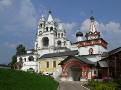 Solodushkin 
Саввино-Сторожевский монастырь 
2015-03-19 14:15:49
