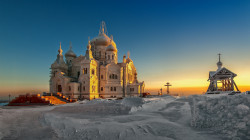 vladimir855 
Утро Белогорского монастыря 
126 
2015-03-21 09:32:46