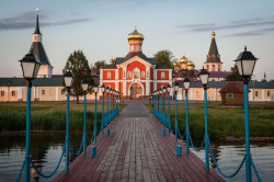 ik70 
Валдай. Иверский монастырь 
81 
2015-03-24 20:17:18