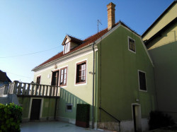 Miladin.Š 
Manastir Sv. Petke u Zagrebu 
2015-03-29 13:35:47