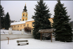melodie_del_mar 
Grgetek Monastery, Fruska Gora 
2015-04-06 19:30:35