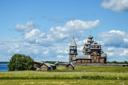 Mary_ 
Кижский погост !  
2015-04-08 11:03:48