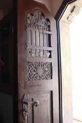 veroučiteljica 
улазна врата 
2015-04-12 17:42:20