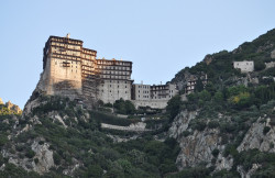 bogdan 
МОНАСТЫРЬ СИМОНОПЕТР - Ιερά Μονή Σίμωνος Πέτρα - Monastery Simonos Petras 2014 (5) 
2015-04-13 19:16:50