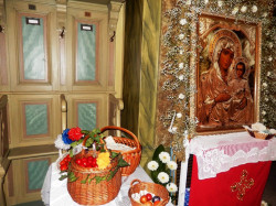 DanicaM 
Христос Воскресе добри људи  † † †  
2015-04-16 19:59:33