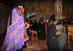 jarek 
Monastic vows in Zwierki Convent 1 
2015-04-19 16:15:51