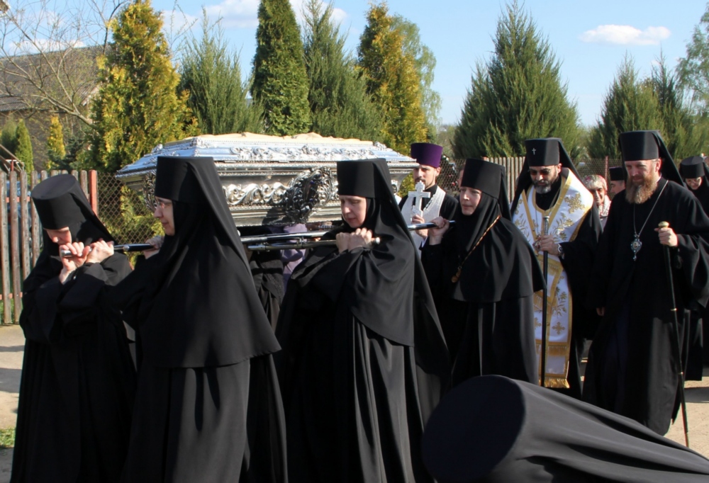 The pilgrimage to Zwierki convent 2