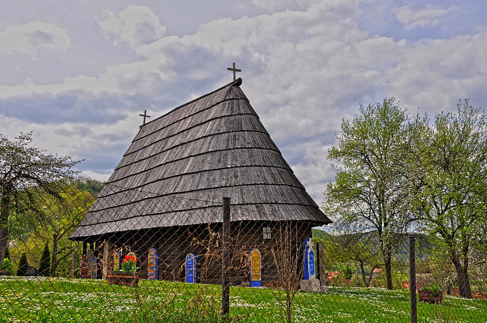 Црква брвнара-Сеча Река