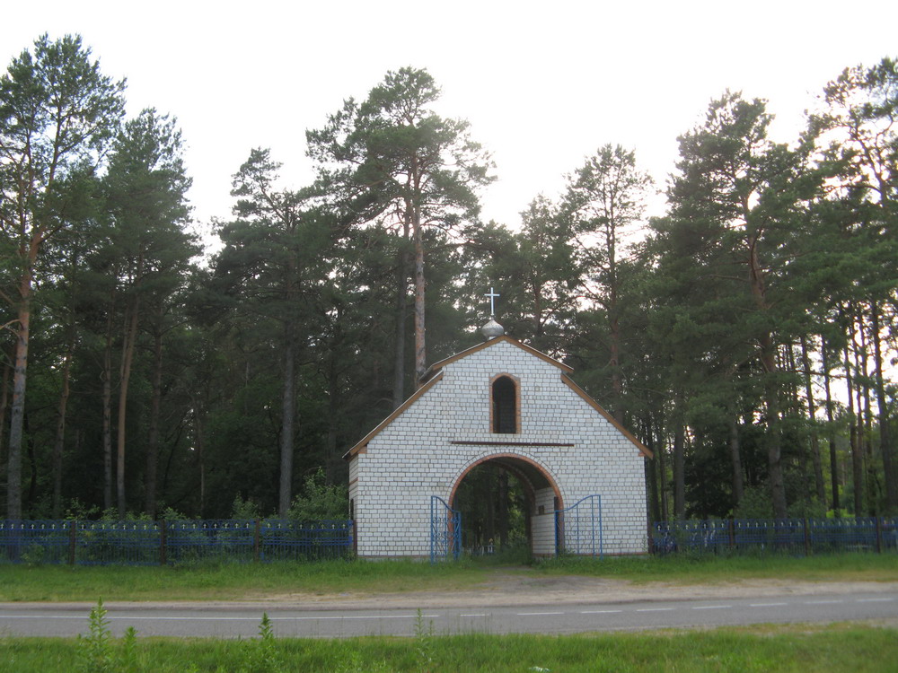 Брама Бабовіцкіх могілак