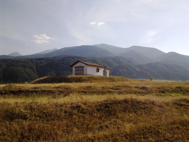 Параклис „Свети Илия“ - село Добринище, България.