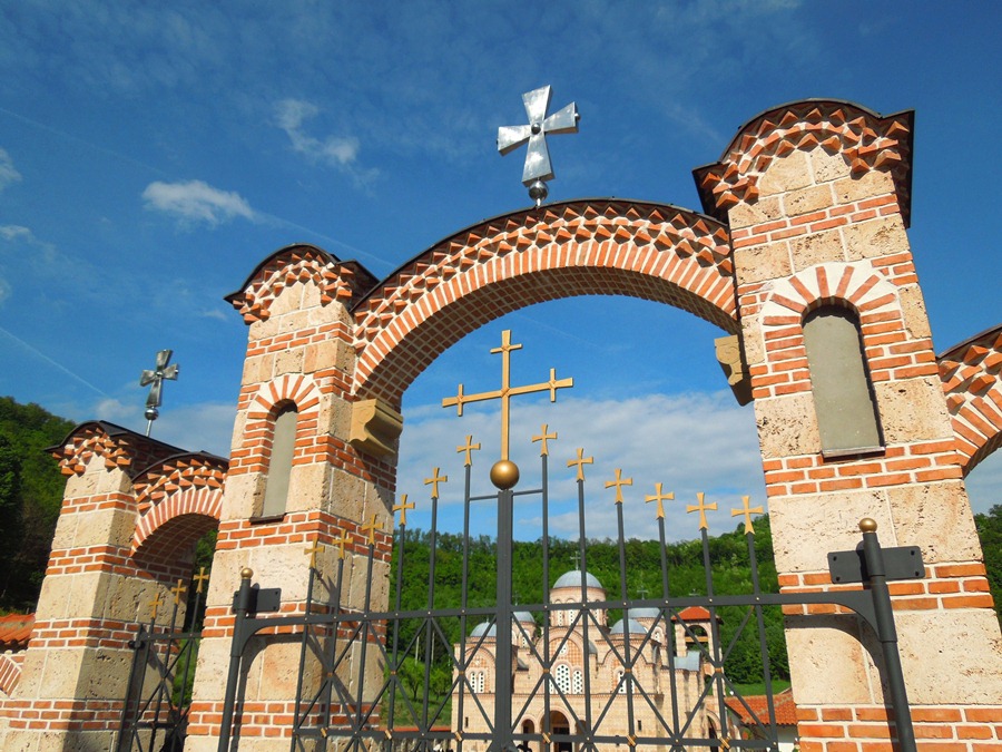 Манастир Ћелије