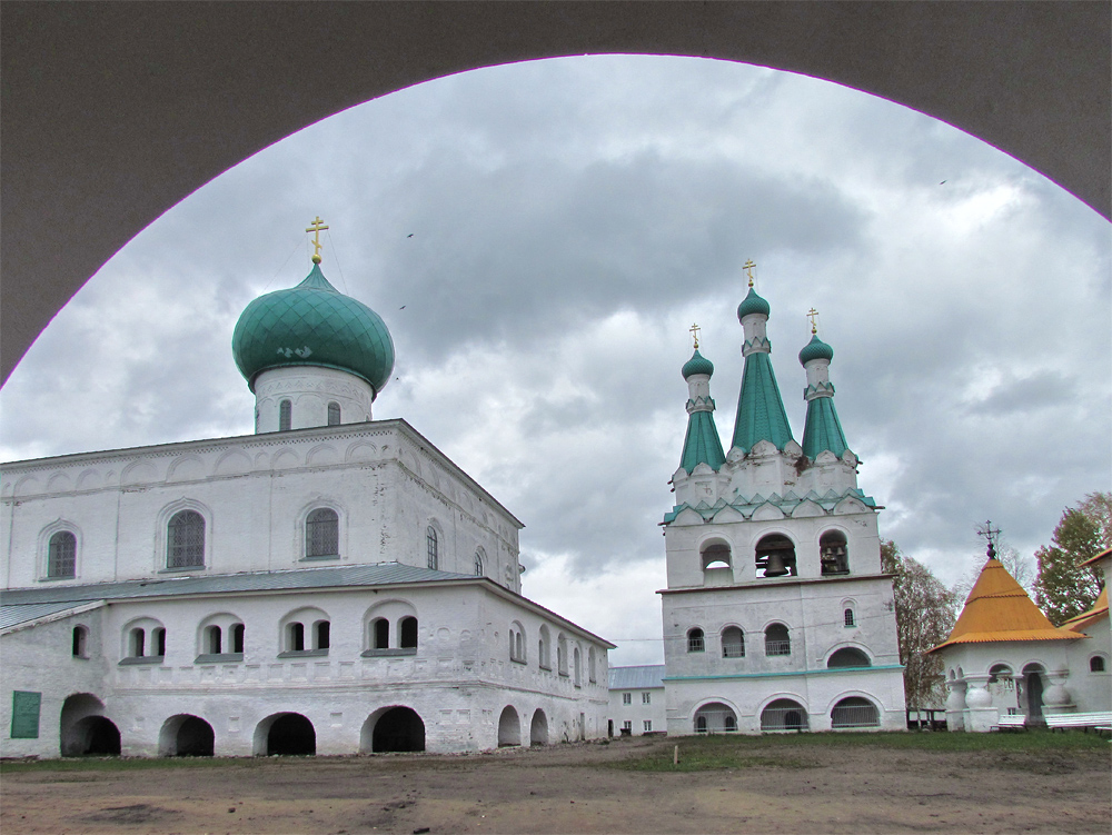 Свято-Троицкий Александро-Свирский монастырь