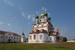 Solodushkin 
Троице-Сергиев Варницкий монастырь 
2015-05-02 00:11:22
