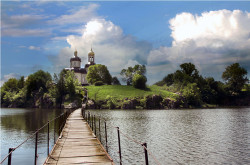 novinar 
Church On the Ros River 
81 
2015-05-18 14:20:46