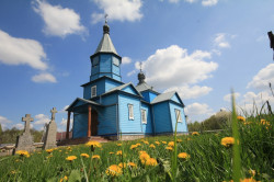 jarek1 
The church of the Exaltation of the Holy Cross in Kożany 
2015-05-18 22:16:56