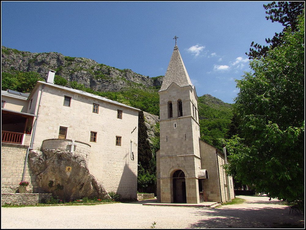 Ostrog.  Donji manastir