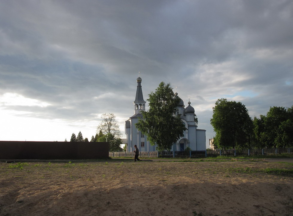 Успенская царква ў пас. Красным
