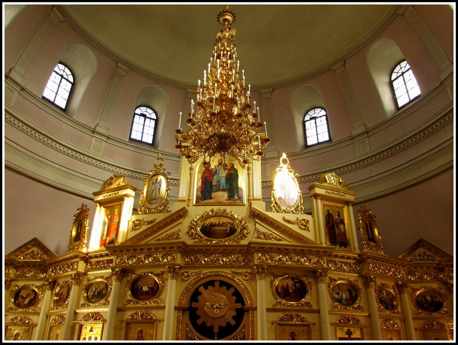 Morning in the Bogoroditsky monastery, Kazan