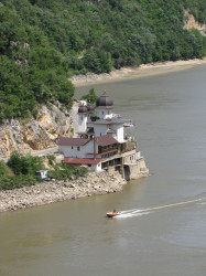 maksim 
Манастир Мараконија 
2015-06-05 20:14:42