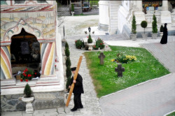 ursache 
Manastirea Lainici 
2015-06-07 23:14:56