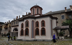 bogdan 
Ιερά Μονή ΙΒΗΡΩΝ - Holy Monastery of IVIRON - Монастырь Ивер 2014 (5) 
2015-06-10 09:12:11