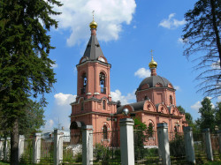 Solodushkin 
Храм Дмитрия Солунского в Щитниково 
2015-06-13 20:11:45