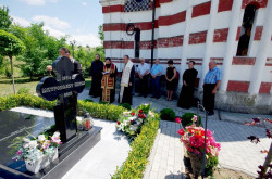 crkva 
Memorial service in the Monastery of "St George" in Deljadrovce, Macedonia. 
2015-06-19 12:09:54