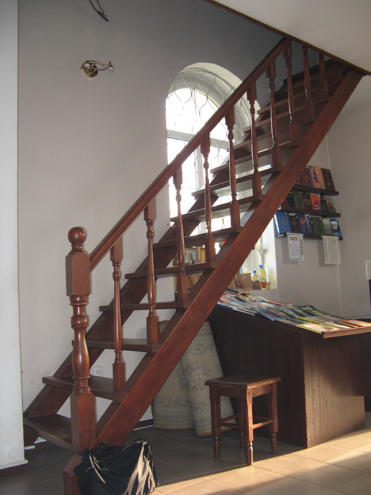 Царква Свяціцеля Мікалая ў Старой Валатаве. Лесвіца на хоры. 2008 г.