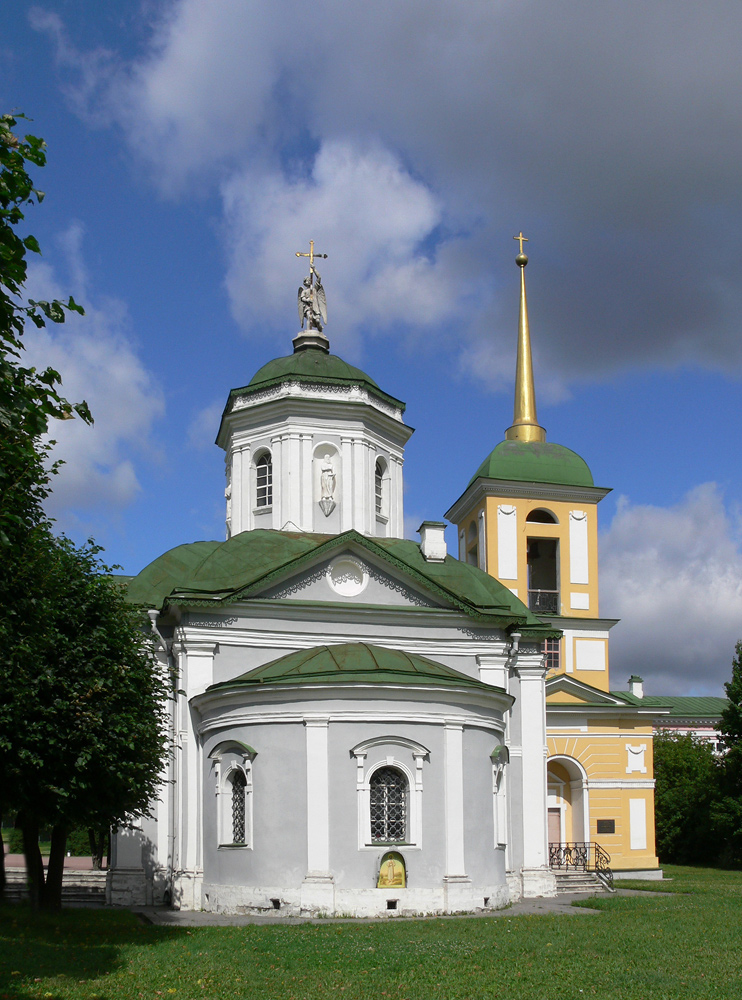 Церковь Спаса Всемилостивого в Кусково