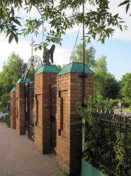 gomelchanin 
Прыход царквы Архістраціга Міхаіла. Гомель. Вароты 
2015-07-01 12:47:58