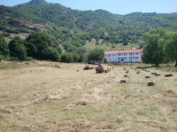 crkva 
Konaci manastira "Svetog Nikole", selo Prilepec u okolini Prilepa, Makedonija. 
2015-07-08 12:07:27