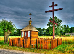 szolucha.w 
Przydrożna kapliczka  
2015-07-10 20:25:46