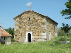 crkva 
Crkva "Vaznesenje Gospodnje", Malo Ruvci, Prilep, Makedonija. 
2015-07-18 10:10:40
