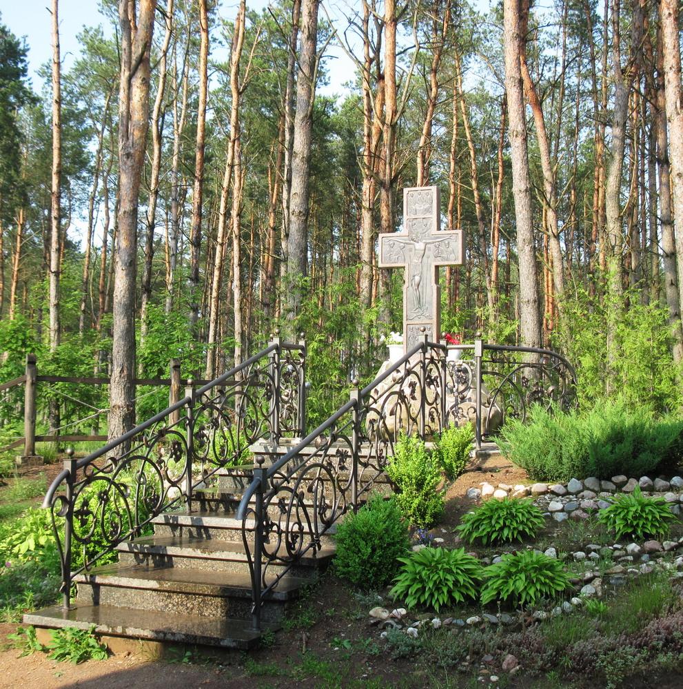 1-Крыж. Свята-Лаўрышэўскі манастыр.