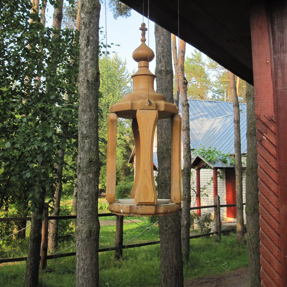 Свята-Лаўрышэўскі манастыр. Трапезная. Званочак.