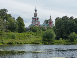 Solodushkin 
Храм Смоленской Божией Матери в Софрино 
2015-08-10 15:56:53