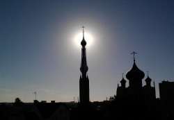 lato 
Prawie jak świeca 
2015-08-14 21:03:39