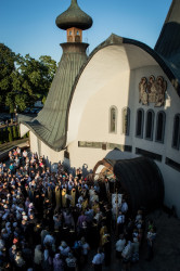 AdrianKazimiruk 
Relikwie św. Spirydona (2) 
2015-08-20 14:28:36