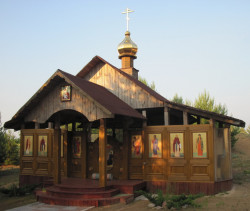 hope 
Летняя, адкрытая царква Уладзімірскай іконы Божай Маці. 
2015-08-28 11:45:17